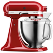 rote Küchenmaschine von KitchenAid mit eingesetzter Schüssel und Spritzschutz auf weißem Hintergrund