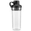Kunststoff To-Go-Becher von KitchenAid mit schwarzem Deckel passend für Standmixer K400 auf weißem Hintergrund
