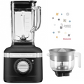Standmixer K400 in der KitchenAid Farbe Gusseisen Schwarz, daneben ein passender Zitruspressenaufsatz und ein Rezeptbuch als Set auf weißem Hintergrund