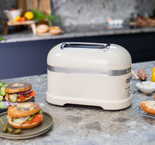 KitchenAid 4-Scheiben Toaster kaufen – | Duve.de online