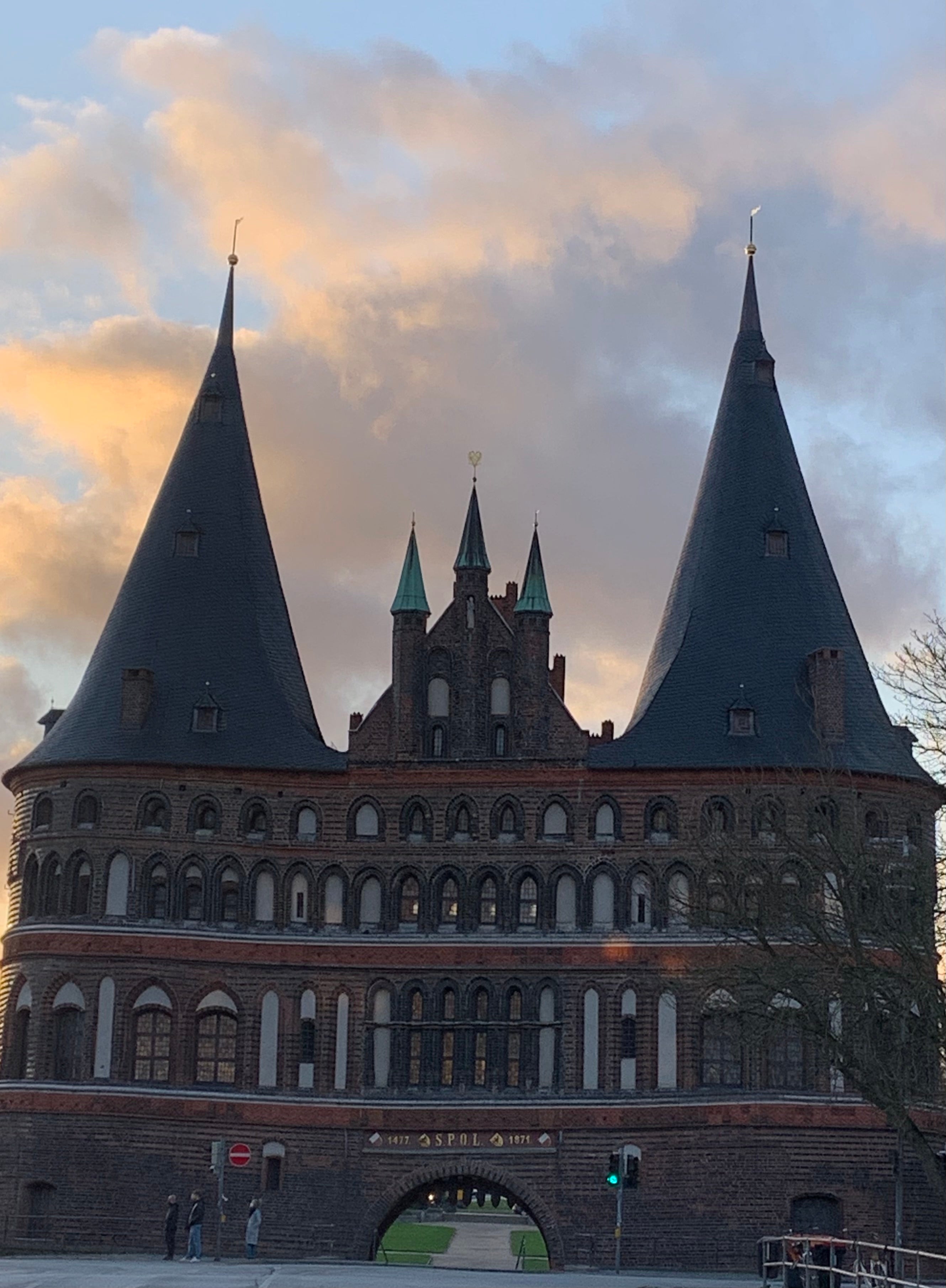 Holstentor Lübeck duve